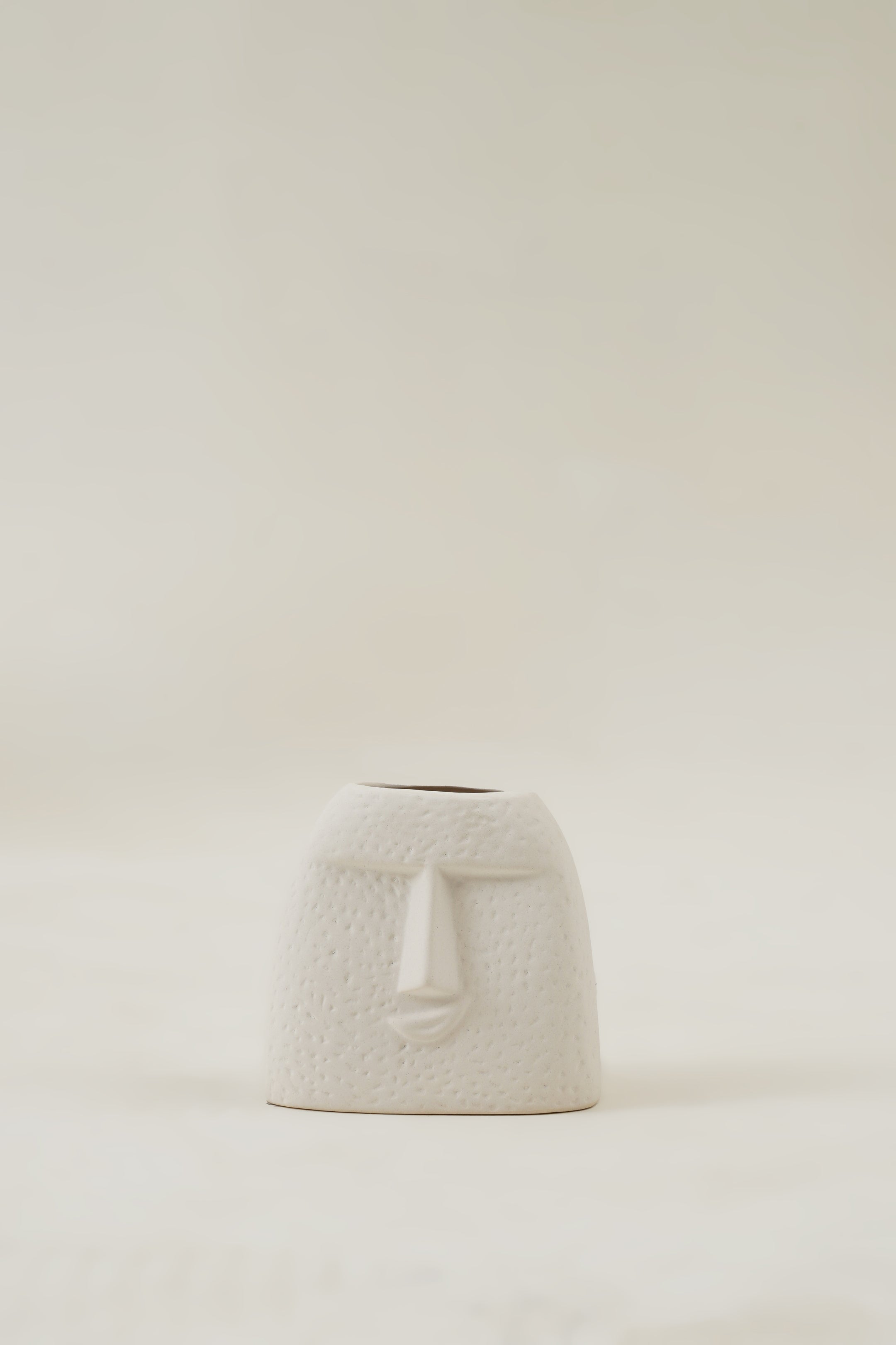 Boho Smily Kiss Face Vase - White