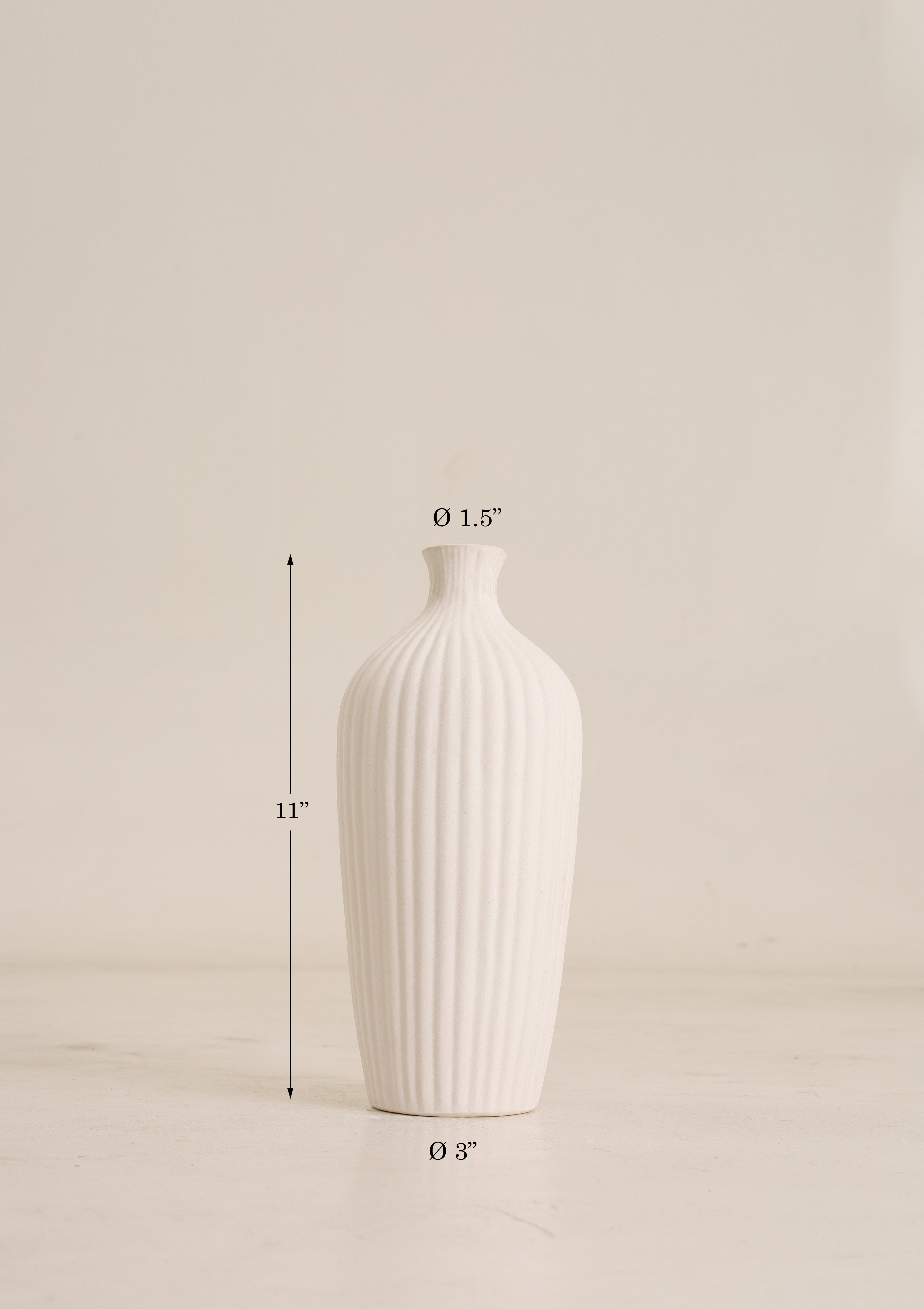 Saroi Vase - White